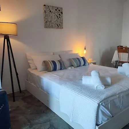 Liotrivi Blue 2 * Kythnos